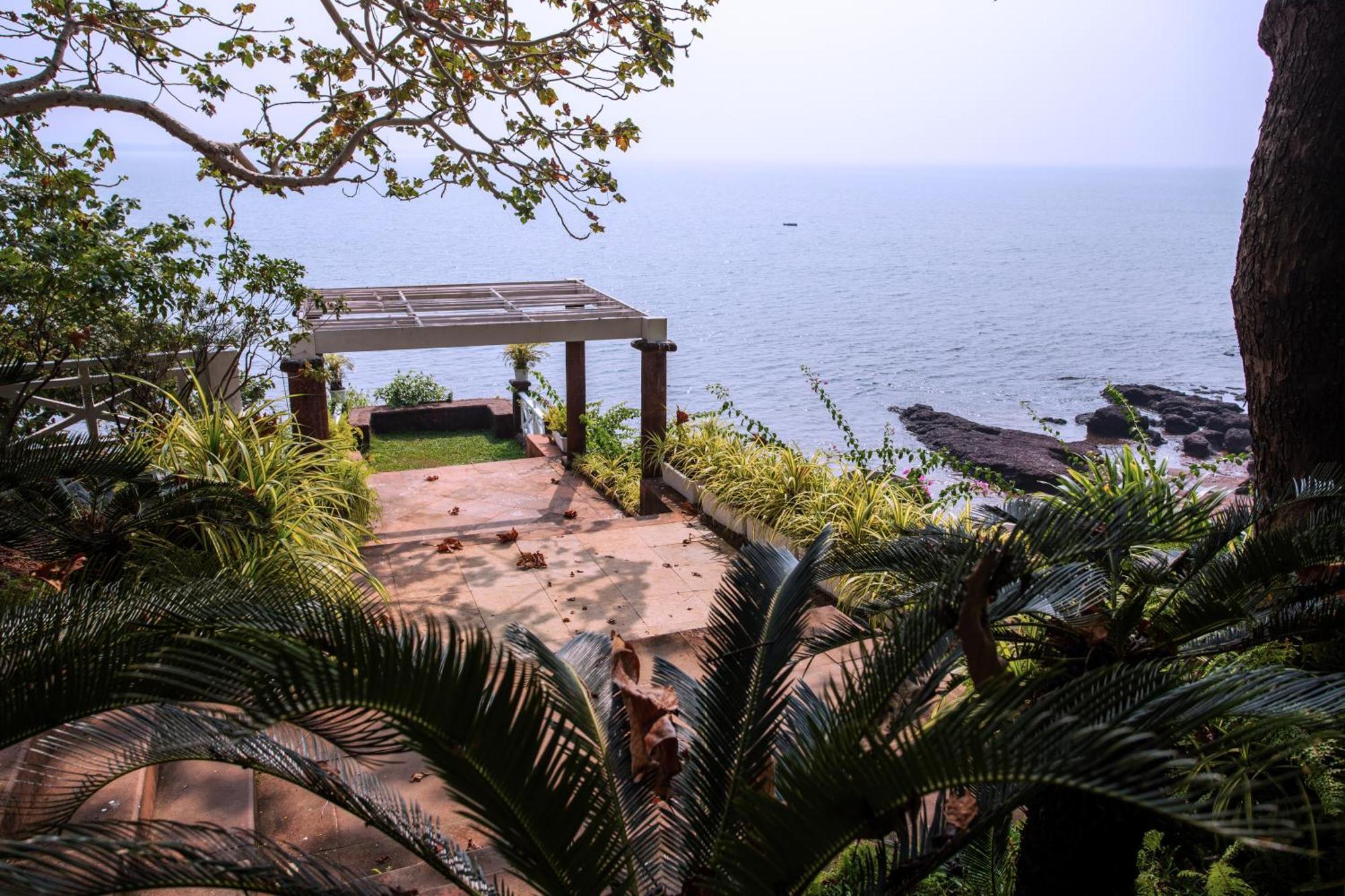 Stone Water Eco Resort Bogmalo Exterior photo